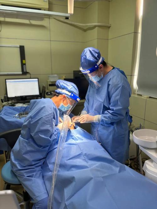 口腔综合科与外科有何区别?