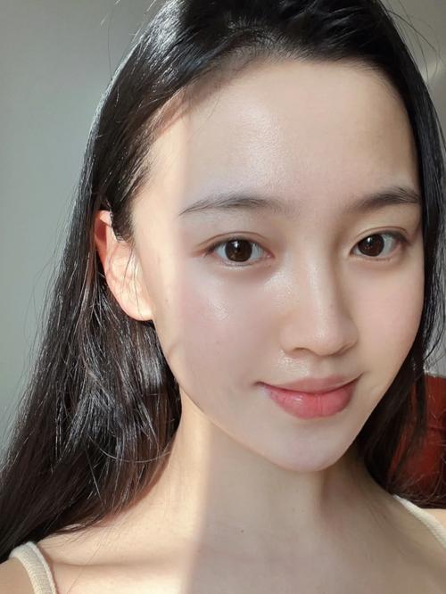 33岁皮肤松弛正常吗?