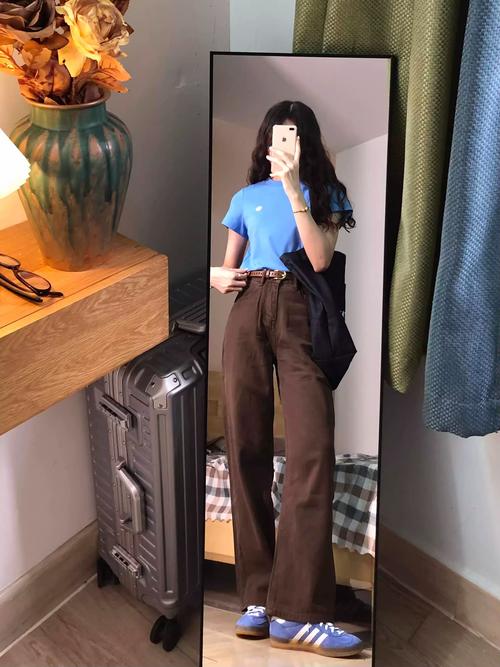 皮肤黑适合穿咖啡色吗