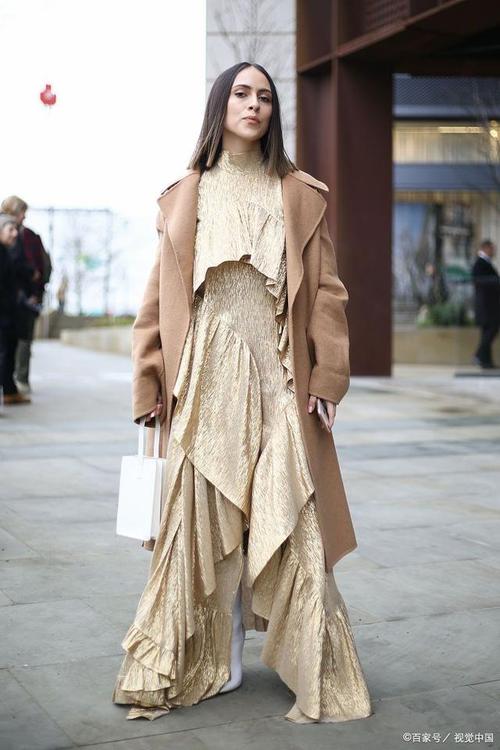 卡其色显黑？肤色黑的人适合穿吗？