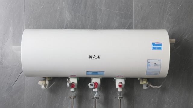 卫生间热水器怎么（卫生间热水器怎么清洗视频）-图1