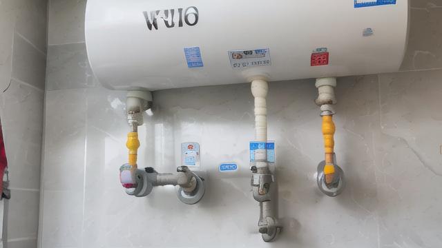 怎么关闭热水器（怎么关闭热水器进水阀门）-图1